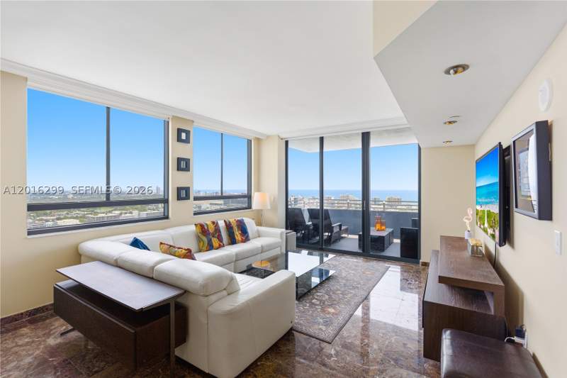 2 bedroom Condominium at 1330 West Ave Ph05, The Waverly At South Beac, Miami Beach — photo 2