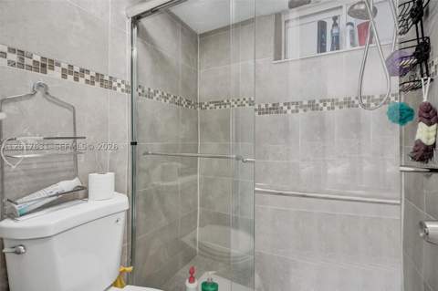 7850 Byron Ave 702, Miami Beach FL - photo 12 of 17