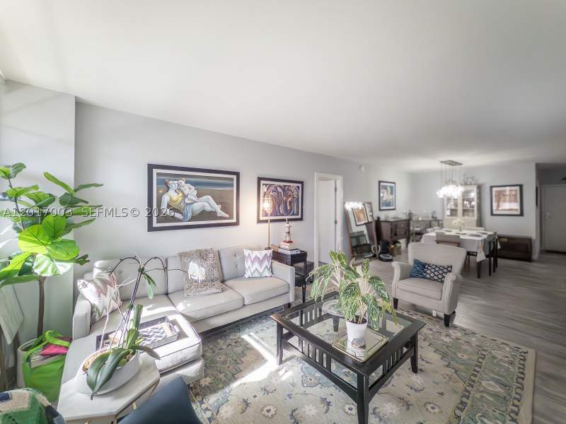 2 bedroom Condominium at 90 Edgewater Dr 114, Gables Waterway Towers Co, Coral Gables — photo 4