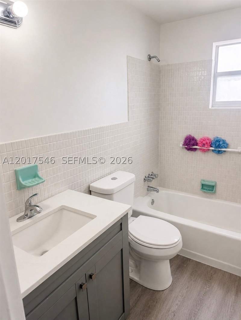2 bedroom Condominium at 685 Miller Dr E205, Springs Towers Condo, Miami Springs — photo 4