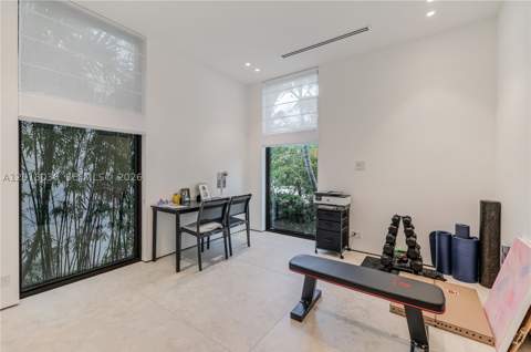 1092 N Venetian Dr, Miami FL - photo 16 of 20