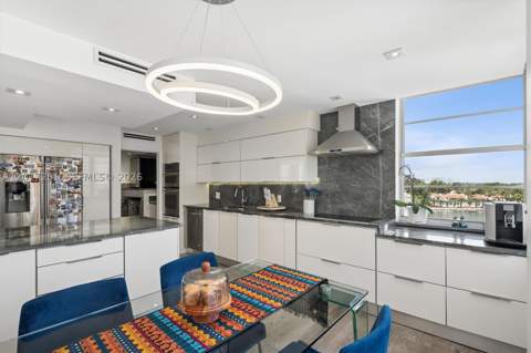5660 Collins Ave 6C, Miami Beach FL - photo 12 of 31