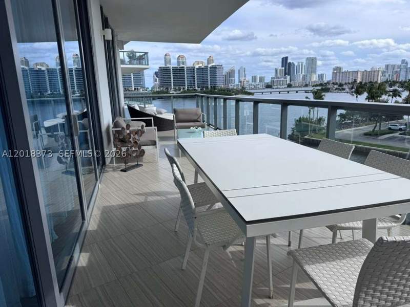 4 bedroom Condominium at 3250 NE 188th St 408, Echo Aventura, Aventura — photo 2