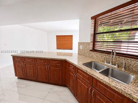 9123 SW 112th Ct, Miami FL - photo 10 of 64