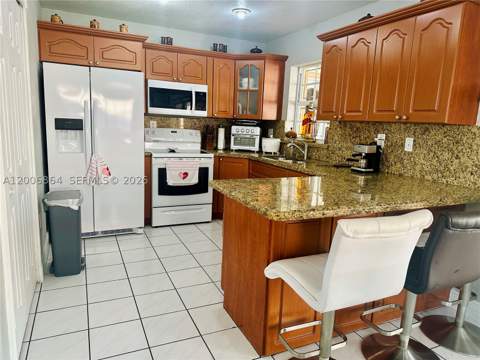 13741 SW 11th St, Miami FL - photo 7 of 24