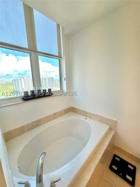 3330 NE 190th St 1610, Aventura FL - photo 17 of 34