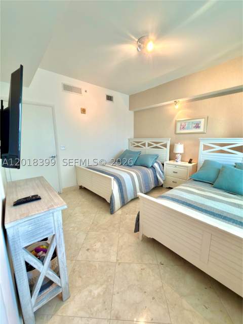 3330 NE 190th St 1610, Aventura FL - photo 24 of 34