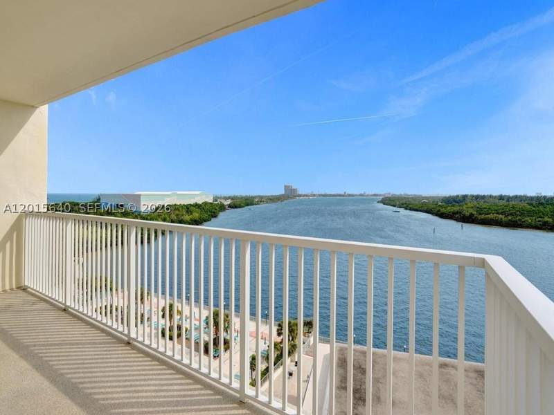 3 bedroom Condominium at 300 Bayview Dr 906, Arlen House Condo, Sunny Isles Beach — photo 3