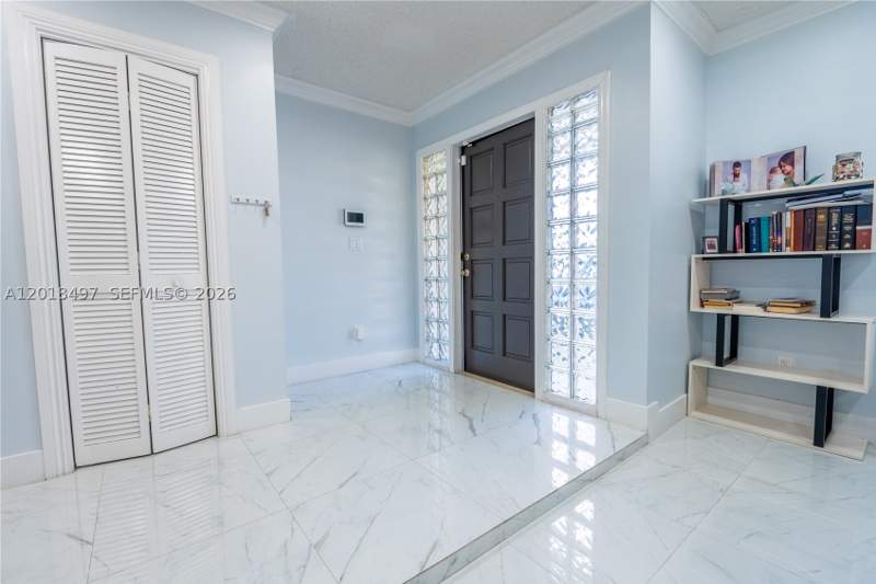 5 bedroom SingleFamilyResidence at 10750 SW 173rd St, Southland Pines, Miami — photo 2