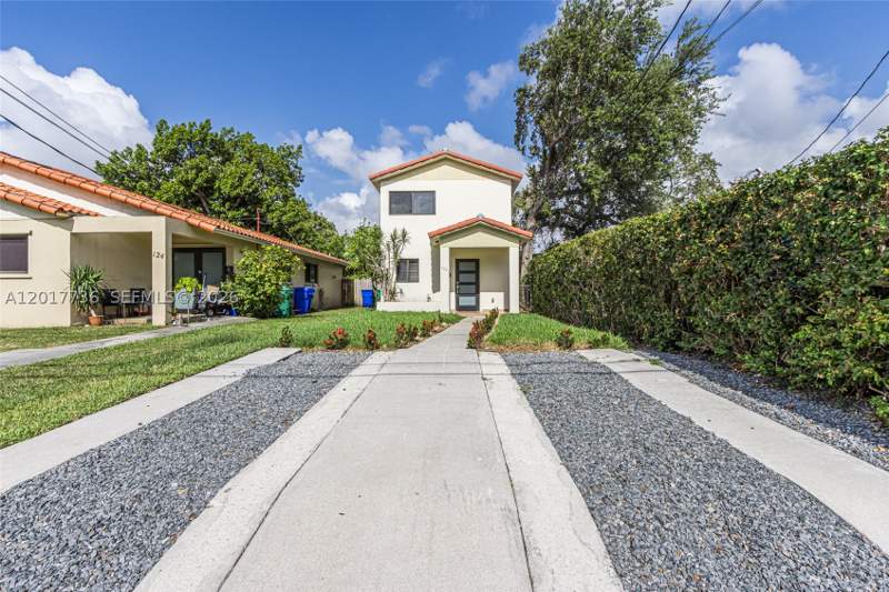 2 bedroom SingleFamilyResidence at 122 SW 56th Ave, Amended Plat Of Flagler T, Miami — photo 2