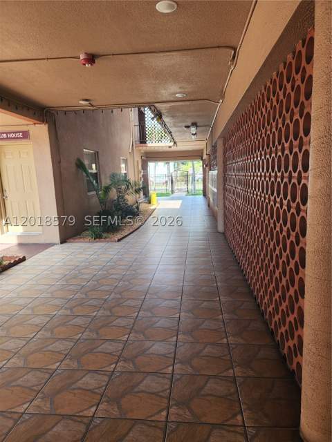 6095 W 19th Ave 205, Hialeah FL - photo 11 of 33