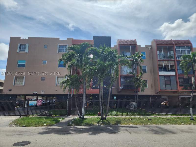 1 bedroom Condominium at 6095 W 19th Ave 205, Royal Palmetto Condo, Hialeah — photo 2