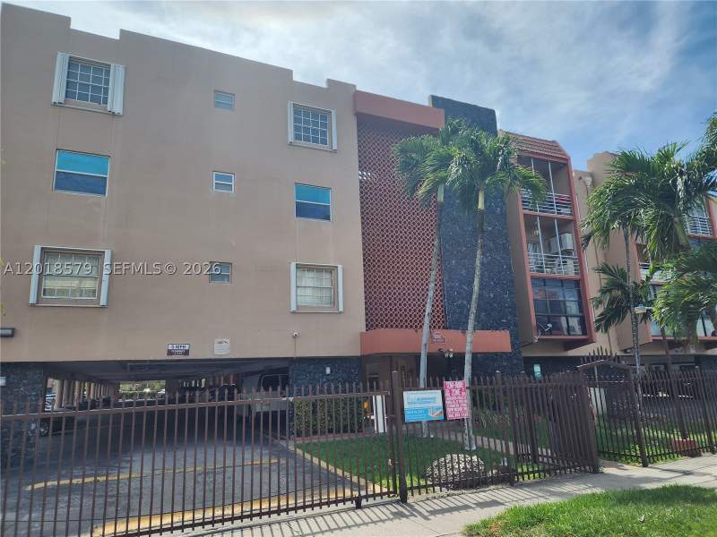 1 bedroom Condominium at 6095 W 19th Ave 205, Royal Palmetto Condo, Hialeah — photo 3