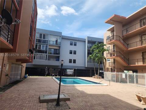 6095 W 19th Ave 205, Hialeah FL - photo 6 of 33