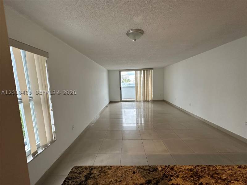 1 bedroom Condominium at 7118 Bonita Dr 305, Fountain Towers Condo, Miami Beach — photo 4