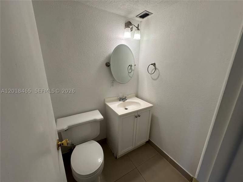 1 bedroom Condominium at 7118 Bonita Dr 305, Fountain Towers Condo, Miami Beach — photo 5