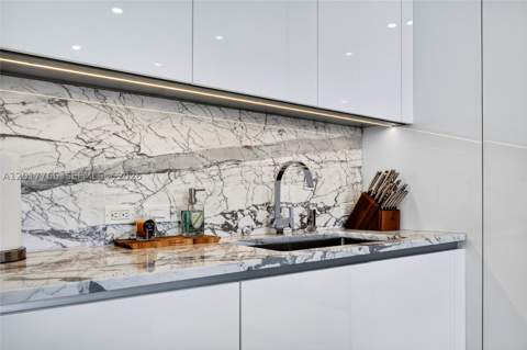 88 SW 7th St Ph4202, Miami FL - photo 15 of 58