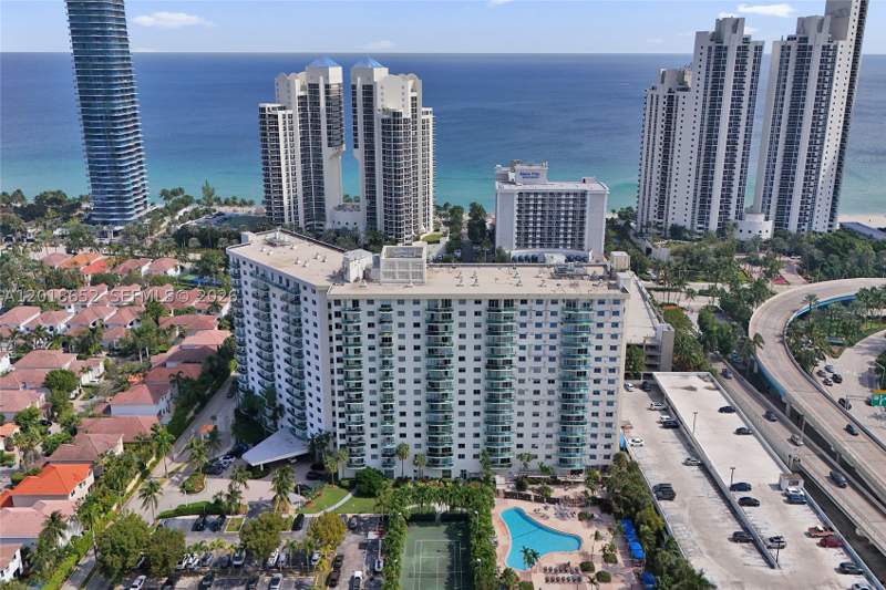 2 bedroom Condominium at 19370 Collins Ave 426, Ocean Reserve Condo, Sunny Isles Beach — photo 3
