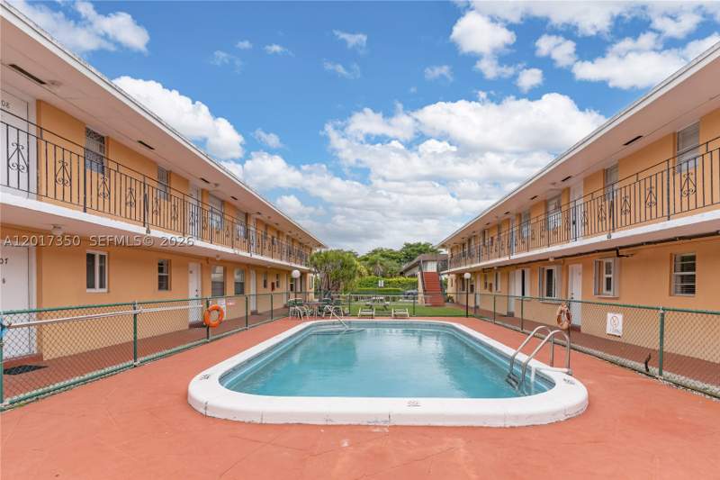 0 bedroom Condominium at 3800 SW 102nd Ave 206, Bird Road Condo, Miami — photo 3