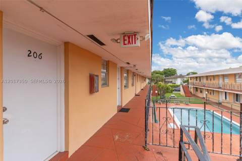 3800 SW 102nd Ave 206, Miami FL - photo 6 of 22