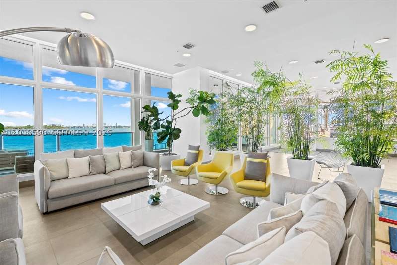 2 bedroom Condominium at 725 NE 22nd St Ph2A, New Wave Condo, Miami — photo 3