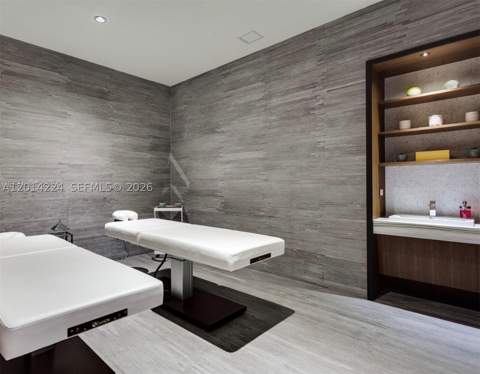 45 SW 9th St 1104, Miami FL - photo 18 of 21