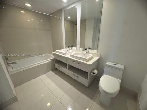 45 SW 9th St 1104, Miami FL - photo 6 of 21