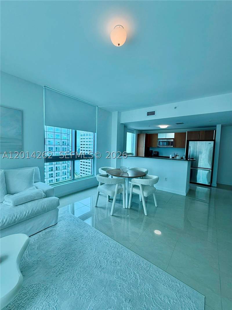 1 bedroom Condominium at 300 S Biscayne Blvd T-3701, Met 1 Condo, Miami — photo 3