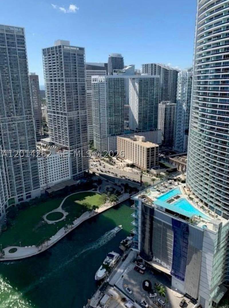 1 bedroom Condominium at 300 S Biscayne Blvd T-3701, Met 1 Condo, Miami — photo 5