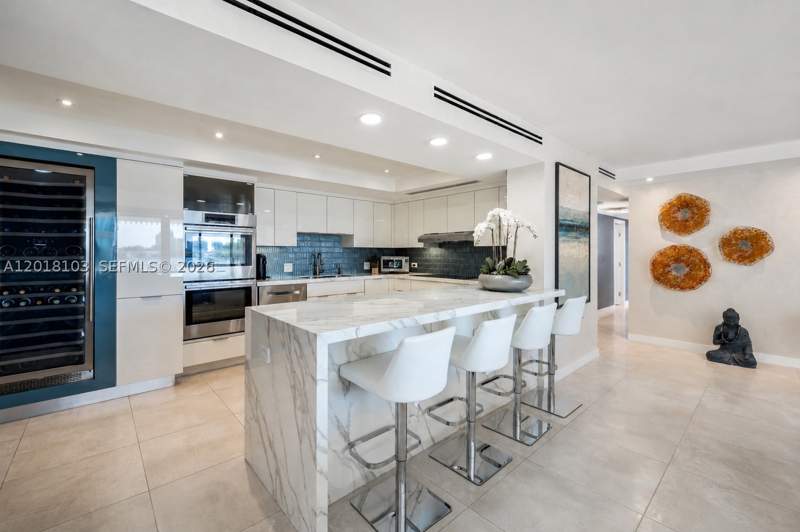 3 bedroom Condominium at 3 Grove Isle Dr C410, Grove Isle Condo, Miami — photo 3