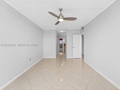 500 Bayview Dr 1421, Sunny Isles Beach FL - photo 9 of 17
