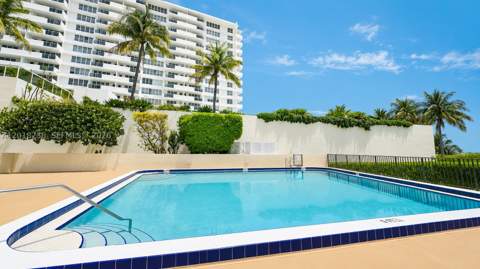 1621 Collins Ave 310, Miami Beach FL - photo 10 of 60