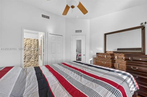 2600 SE 12th Pl 203, Homestead FL - photo 15 of 40