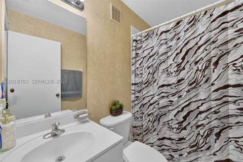 2600 SE 12th Pl 203, Homestead FL - photo 24 of 40
