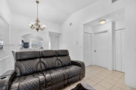 2600 SE 12th Pl 203, Homestead FL - photo 6 of 40