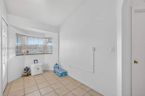 2600 SE 12th Pl 203, Homestead FL - photo 9 of 40