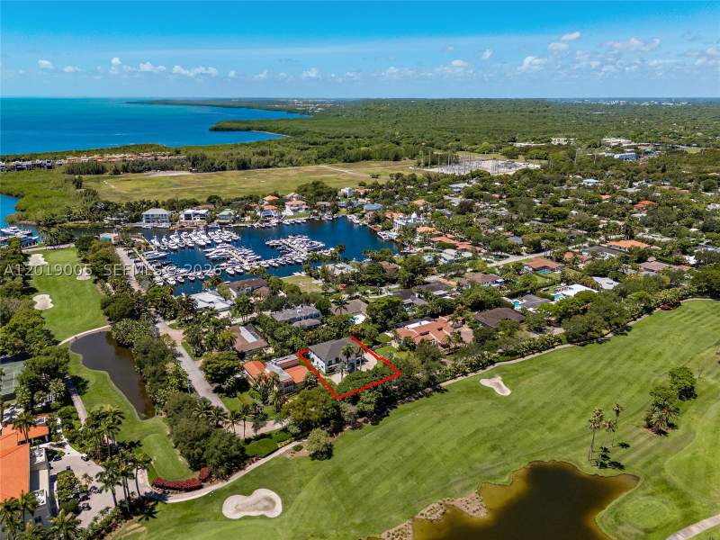 5 bedroom SingleFamilyResidence at 6220 SW 144th St, Kings Bay Sub, Coral Gables — photo 3