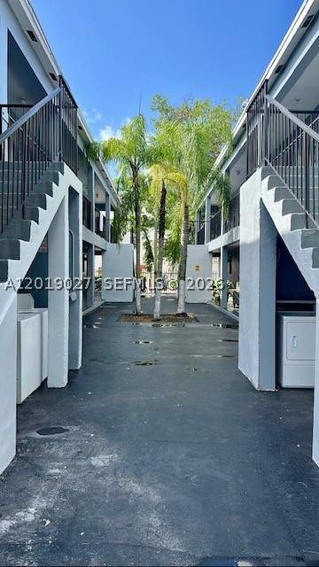 3698 William Ave 5, Miami FL - photo 7 of 8