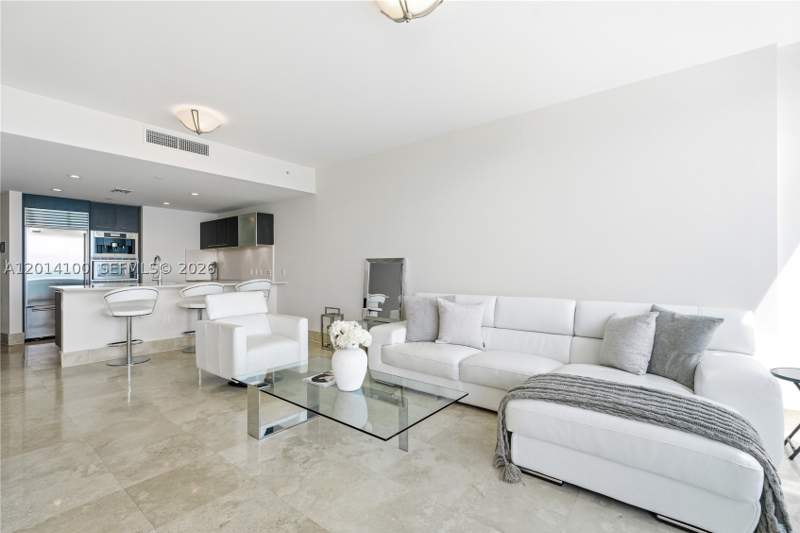 1 bedroom Condominium at 17001 Collins Ave 1006, Jade Beach Condo, Sunny Isles Beach — photo 4