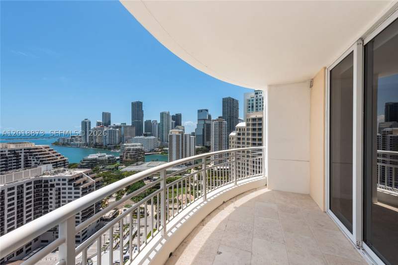 1 bedroom Condominium at 848 Brickell Key Dr 2703, Three Tequesta Point Condo, Miami — photo 2