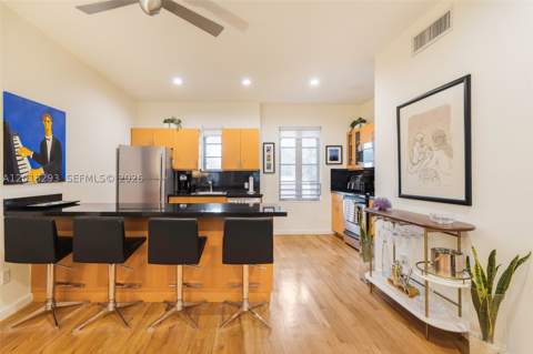1551 Lenox Ave 8, Miami Beach FL - photo 7 of 13