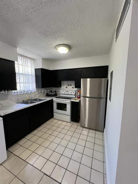 6133 SW 69th St 38, South Miami FL - photo 7 of 13