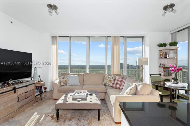 2 bedroom Condominium at 1111 SW 1st Ave 2925-N, The Axis On Brickell II C, Miami — photo 4