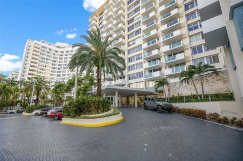 1200 West Ave 216, Miami Beach FL - photo 14 of 18