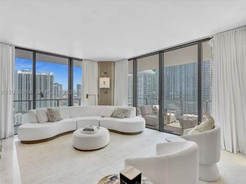 88 SW 7th St 2011 (corner), Miami FL - photo 16 of 55