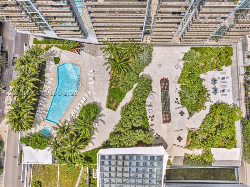 2 bedroom Condominium at 88 SW 7th St 2011 (corner), Rise Condo, Miami — photo 2