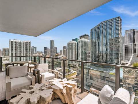 88 SW 7th St 2011 (corner), Miami FL - photo 23 of 55