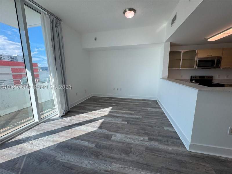 1 bedroom Condominium at 350 NE 24th St 514, City 24 Condo, Miami — photo 2