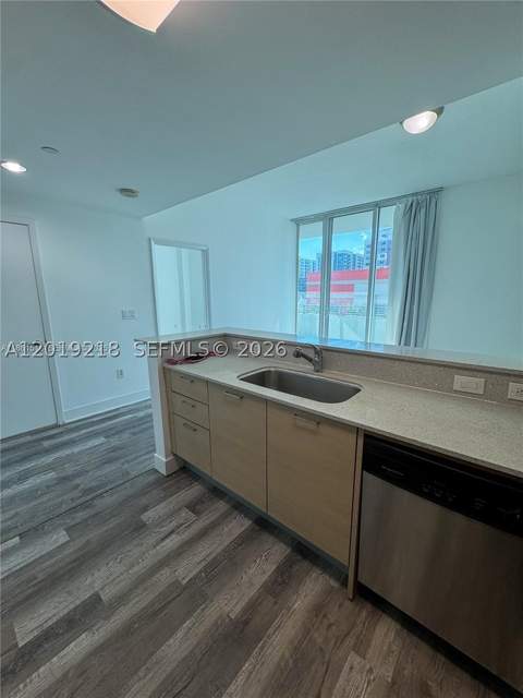 350 NE 24th St 514, Miami FL - photo 6 of 33