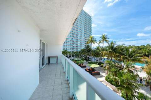 100 NE Bayview Dr 226, Sunny Isles Beach FL - photo 15 of 28